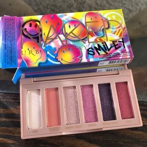 New Urban Decay Smiley Chill Mini Eyeshadow Palette